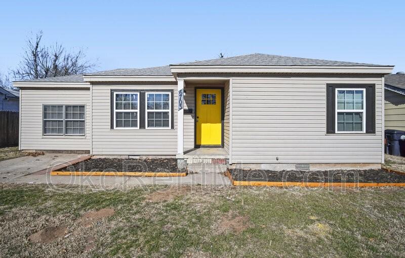 6703 Nw 25th St - Photo 2 of 24