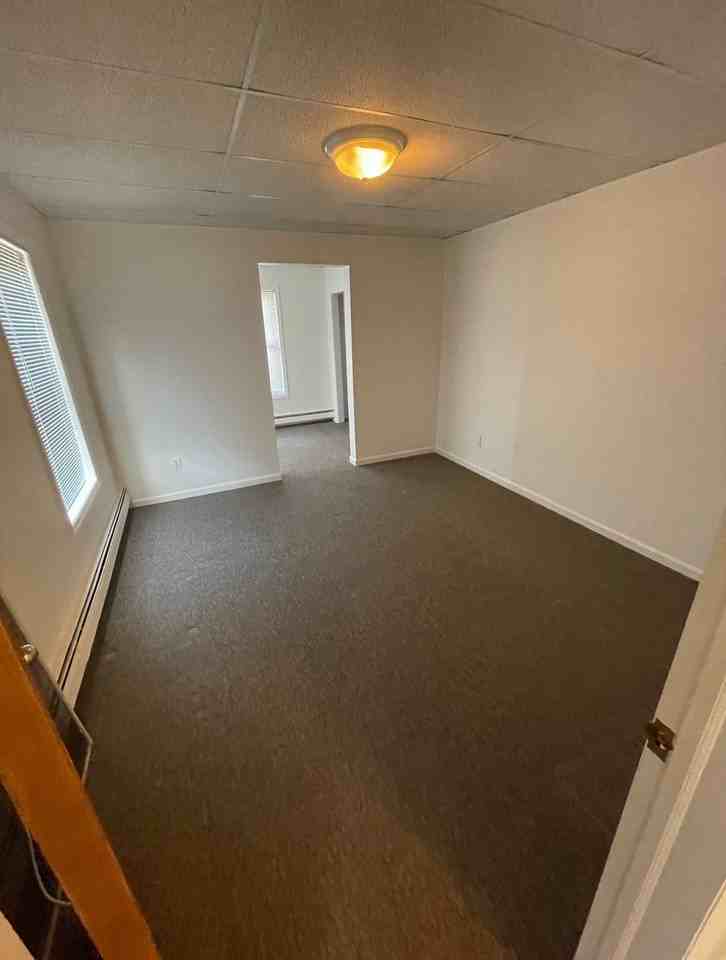 944 Union St - Photo 3 of 8