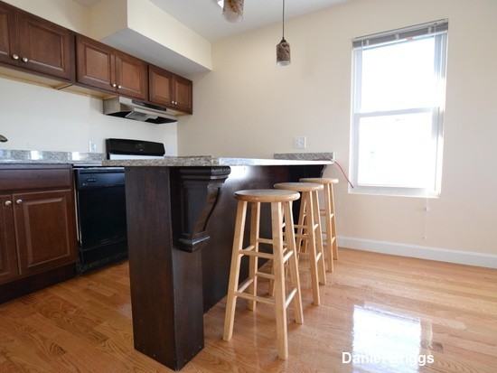 21 Weitz St #3 - Photo 4 of 10