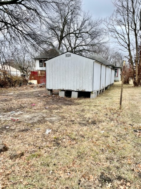 321 E Ohio St #1 - Photo 3 of 16