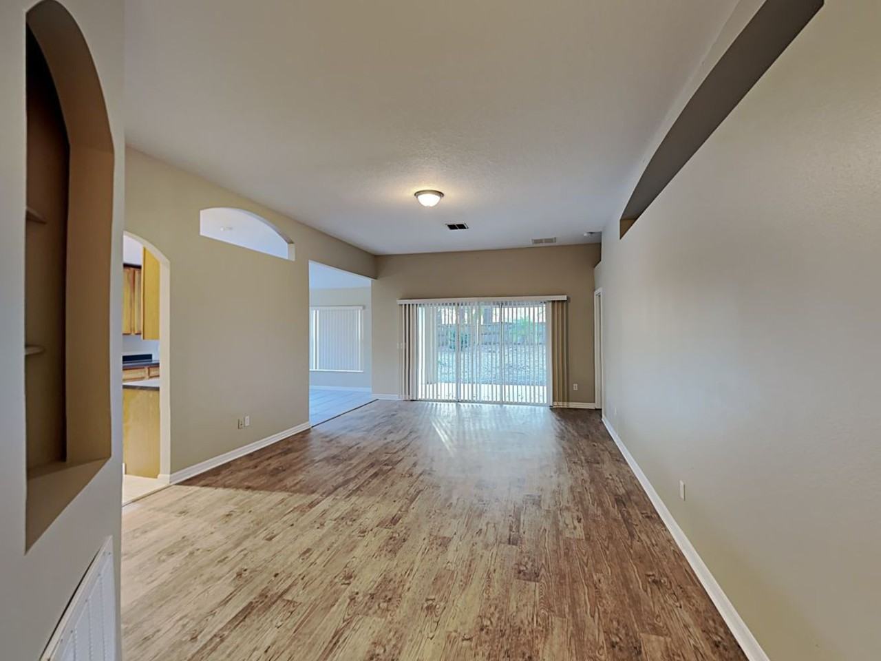 25301 Ironwedge Dr - Photo 3 of 17