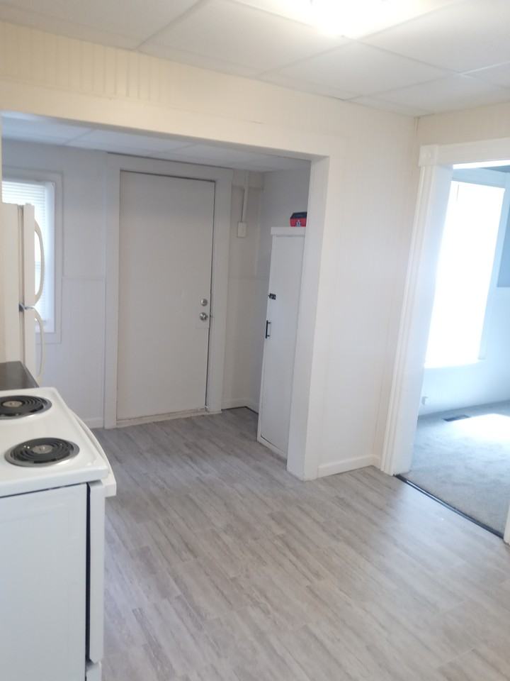 143 Telyea St #143 - Photo 2 of 12
