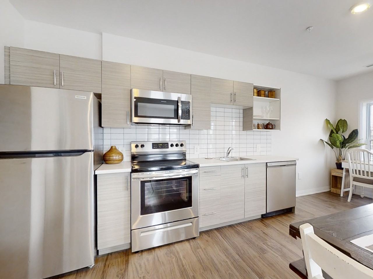 233 Dunlop Apartments in Queen's Park, Barrie, ON L4N 1B5 Zumper