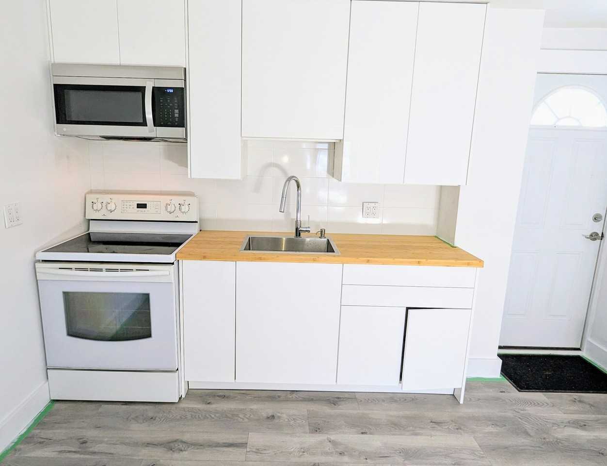 2 Bdrm Coach House - Photo 2 of 13