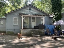 featured image of 617 Hall Ave #B