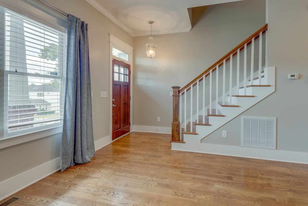 4532 Michigan Ave #1 - Photo 7 of 28