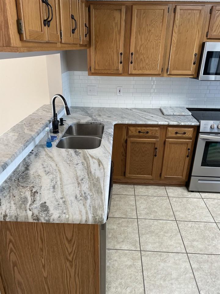 3226 Spinnaker Pt #1 - Photo 4 of 12