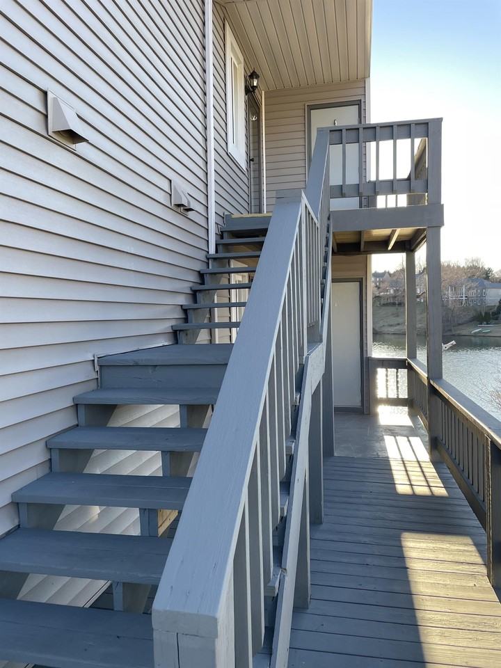 3226 Spinnaker Pt #1 - Photo 2 of 12