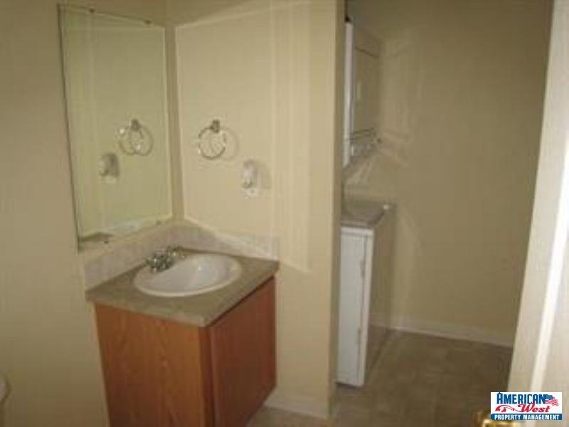 4901 Maid Jessica St - Photo 7 of 10