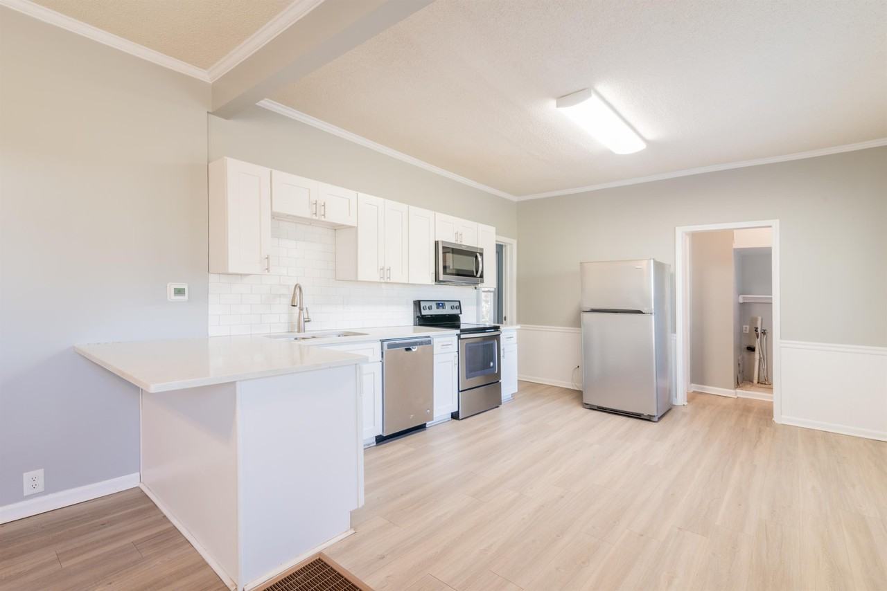 3 Linestowe Dr #1 - Photo 5 of 21