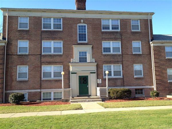 Kenwood Village Apartments 421 E 222nd St, Euclid, OH 44123 Zumper