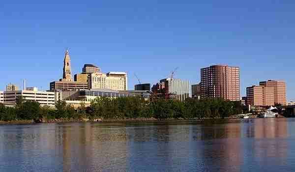 SUMMERFIELD TOWNHOUSES - Photo 3 of 15