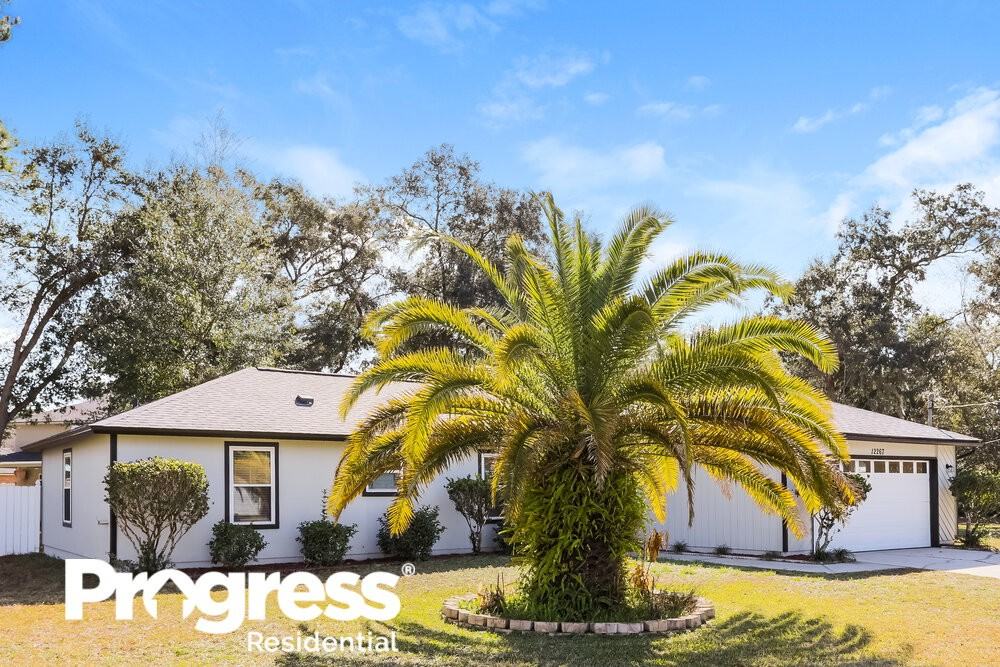 12267 Mayors Dr - Photo 3 of 16