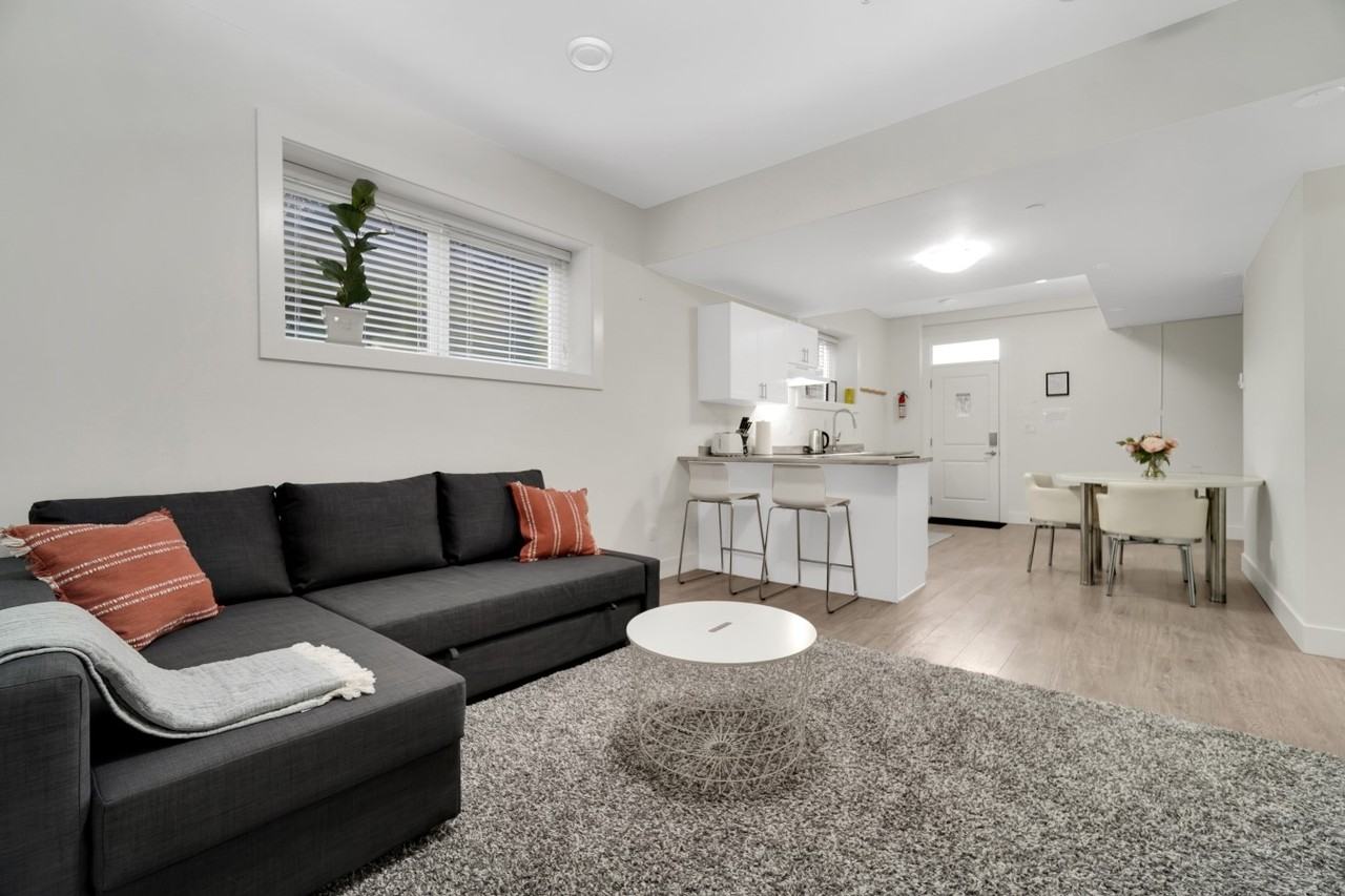 24655 101 Avenue - Photo 2 of 16