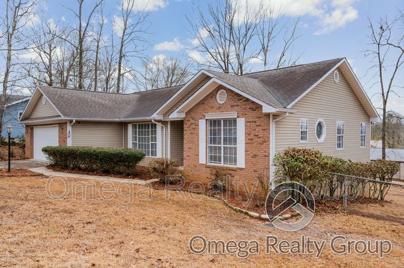 4421 Welch Cir - Photo 2 of 44