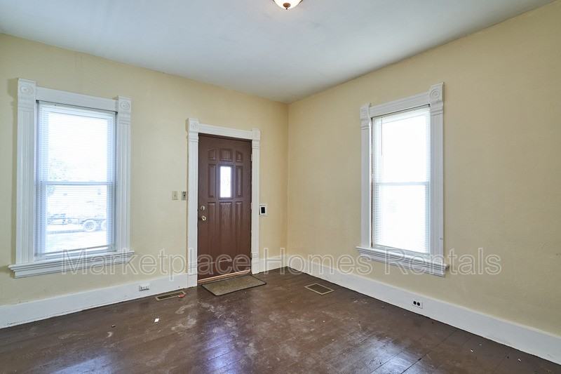 632 E Jefferson St - Photo 2 of 39