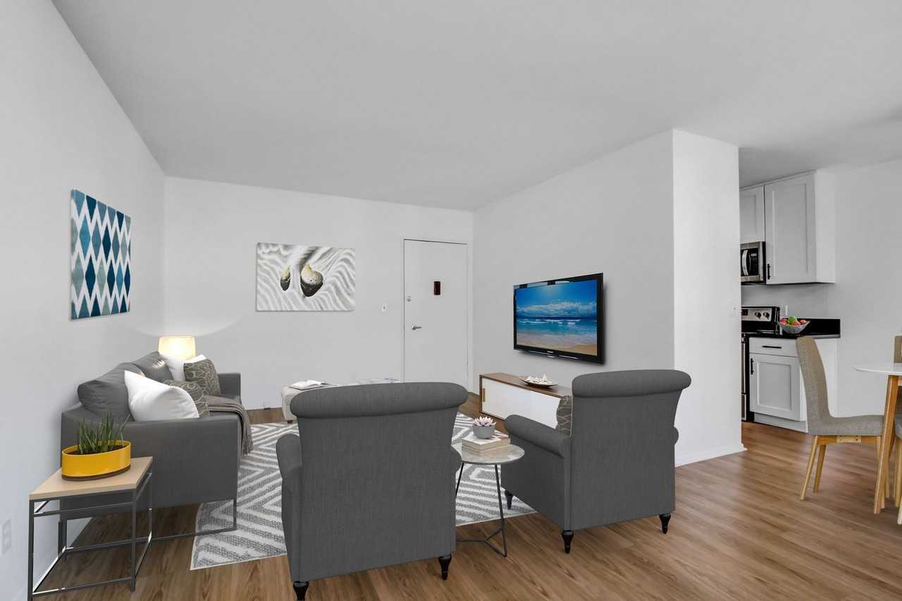 Arch Apartments - Photo 5 of 20