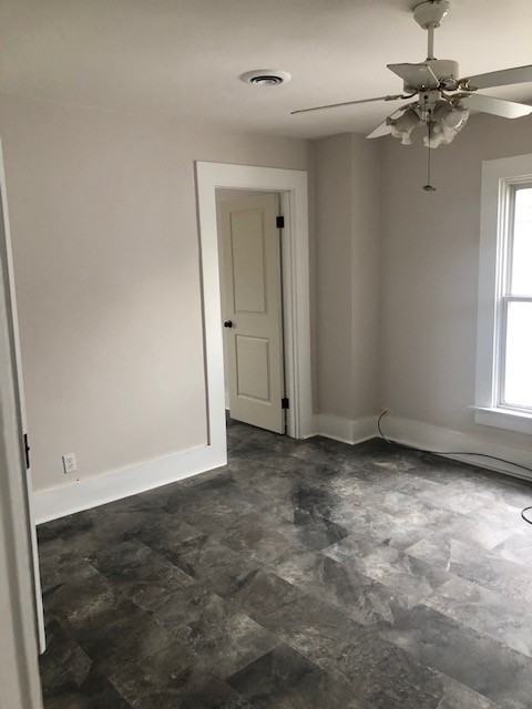 295 E Ash St #B - Photo 5 of 9