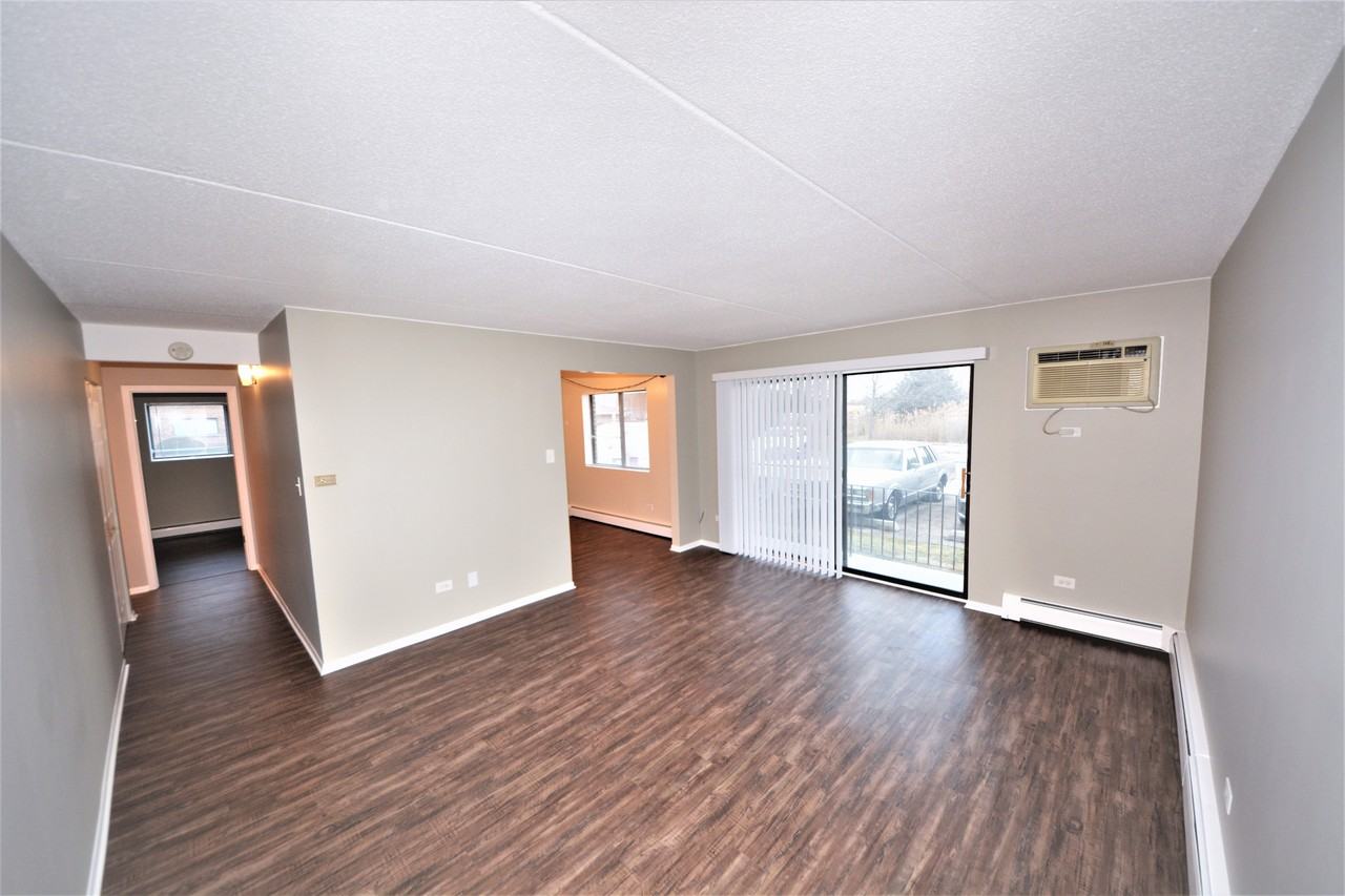 7335 Tiffany Drive #1B - Photo 2 of 9