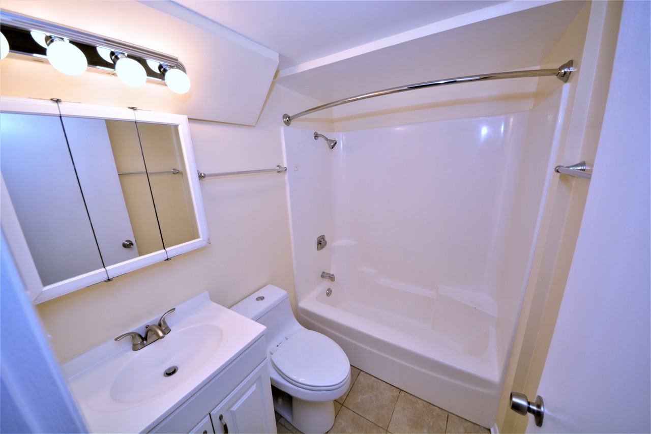 7335 Tiffany Drive #1B - Photo 7 of 9