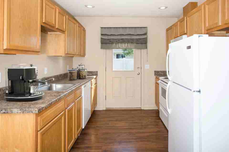 1417 Chanel Loop - Photo 5 of 10