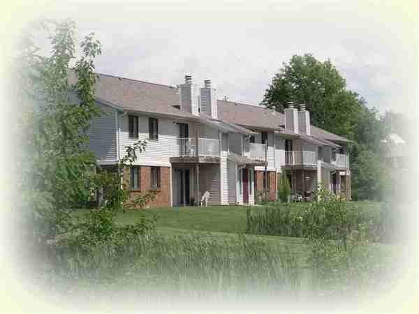 Franklin Park Apartments - Photo 2 of 8