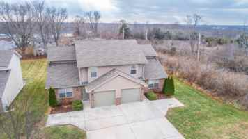 featured image of 3612 Zinnia Dr