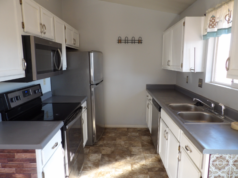 4702 Witches Hollow Ln - Photo 5 of 20