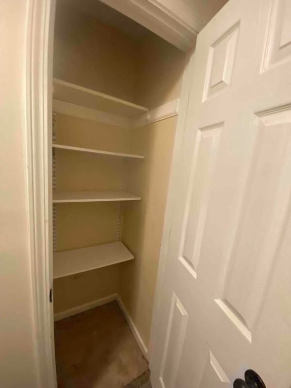 2154 W 8th St - Photo 2 of 9