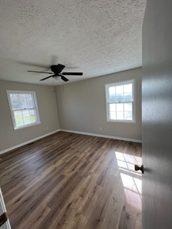 2840 Shady Ln W - Photo 7 of 18