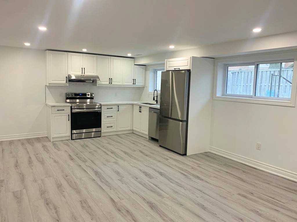 Lakeport Rd & Lakeshore Rd