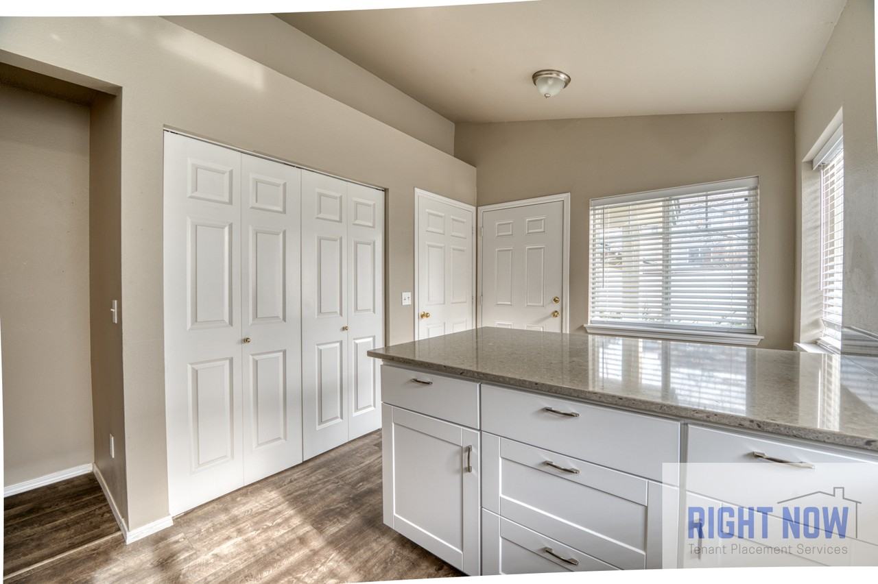 2318 S Shoshone St #1 - Photo 5 of 16