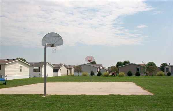 Perrysburg Estates - Photo 2 of 3