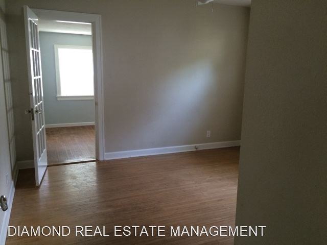 233 Lincoln St - Photo 3 of 8