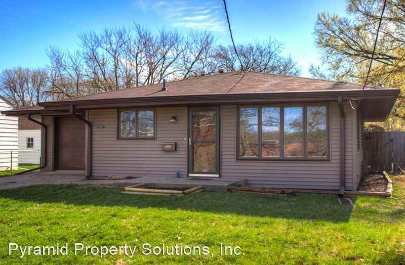 2927 30th St - Photo 2 of 33