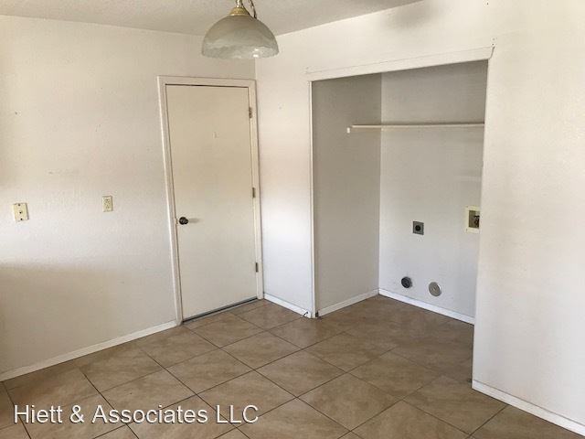 12162 Tower View Dr - Photo 2 of 9