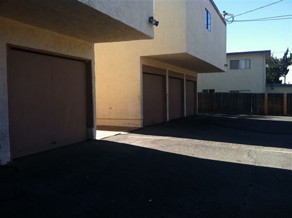 Ramona Park Apartments - Photo 3 of 6