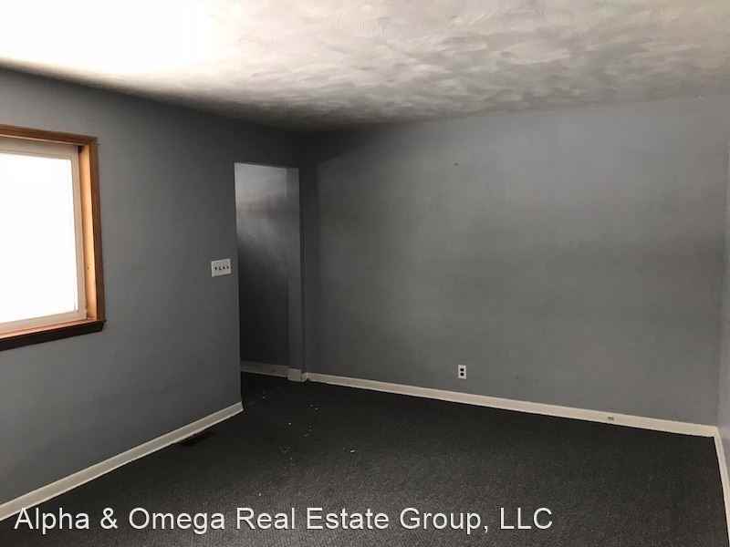 321 Greendale Ave - Photo 3 of 8