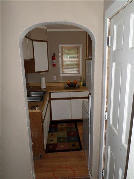 1408 Beacon St - Photo 2 of 10