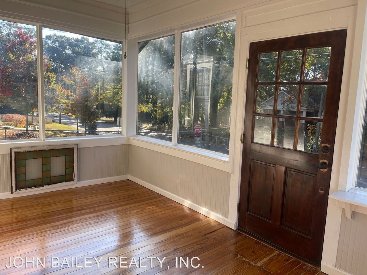 303 W Pharr Rd - Photo 3 of 24