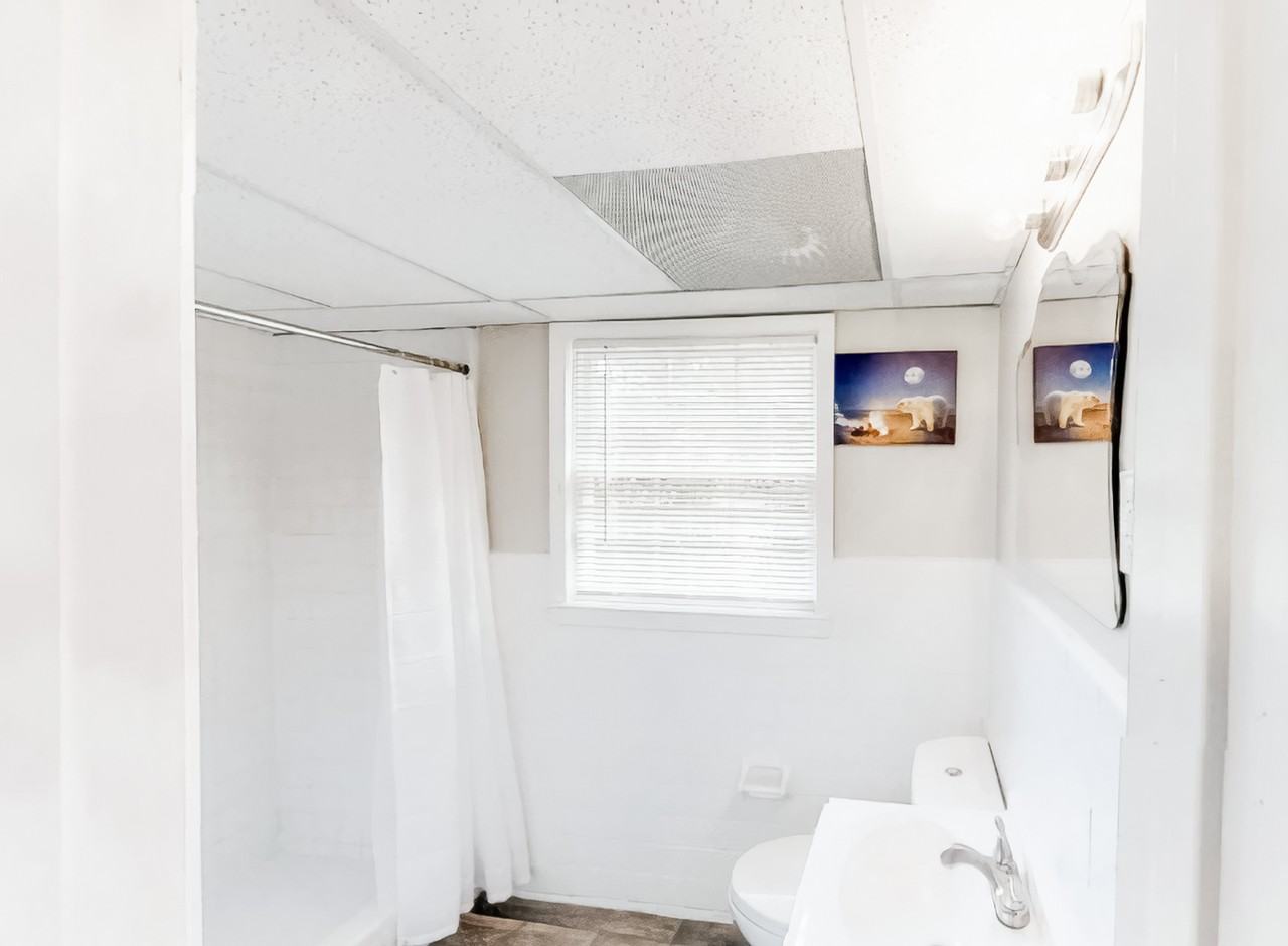 Candlelight Ln Sw - Photo 2 of 5