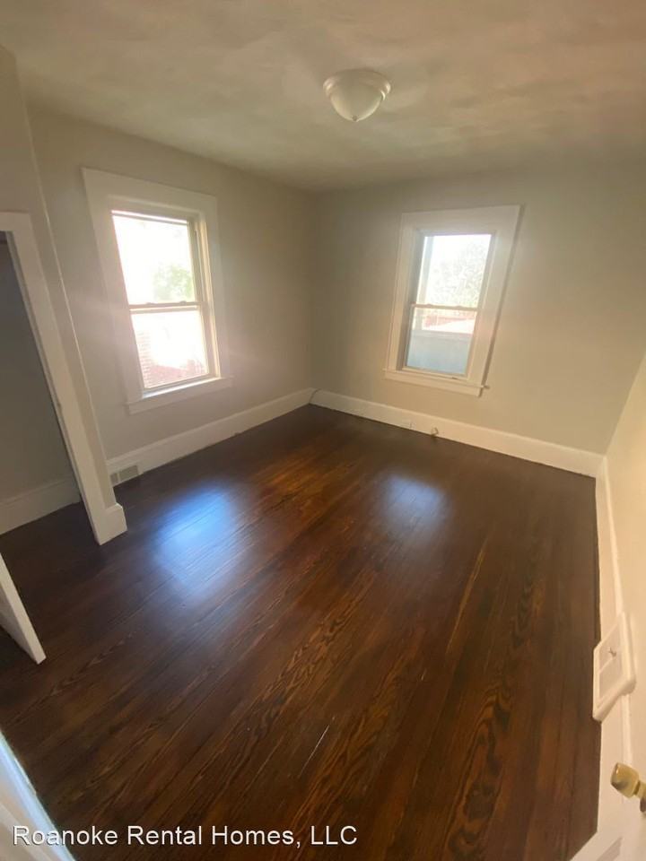 1423 1423 Burrell St NE - Photo 2 of 13