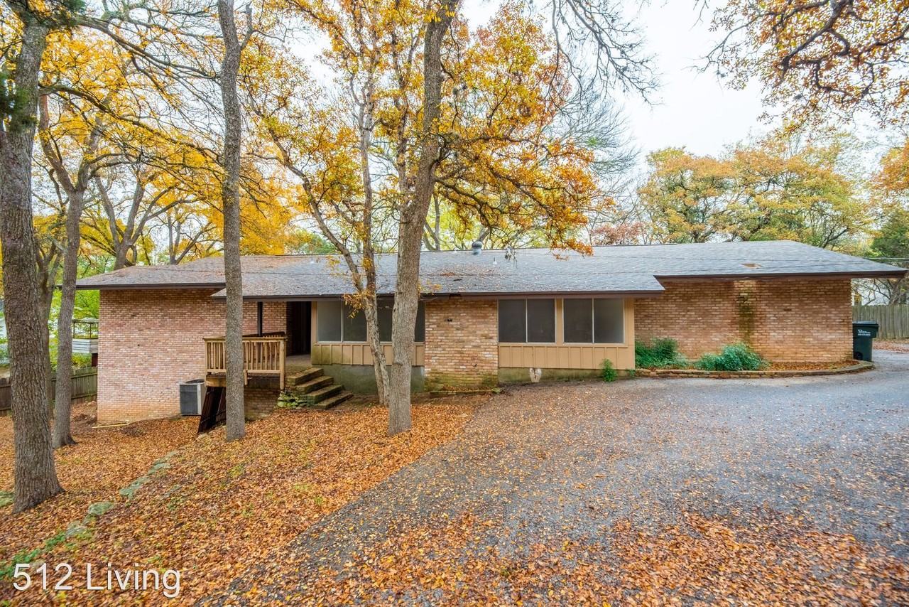 1603 Westlake Dr - Photo 3 of 29