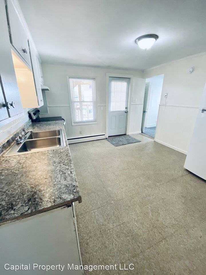 115 Northern Ave - Photo 3 of 10