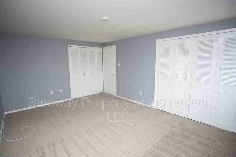 16 Radnor Ct - Photo 7 of 39