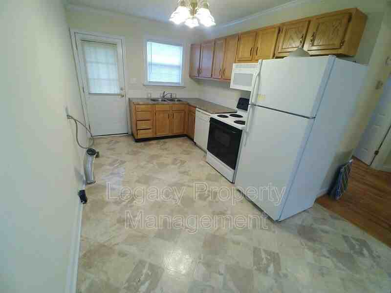 609 E Willowbrook Dr - Photo 4 of 10