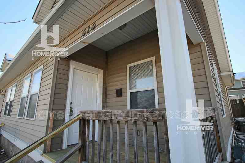 616 N 10th St - Photo 3 of 23