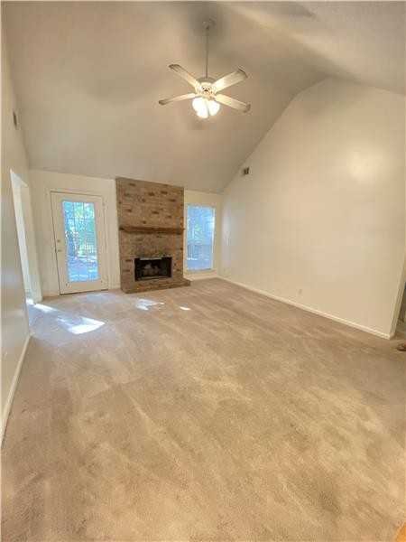 112 Oak Pointe Trl - Photo 4 of 17