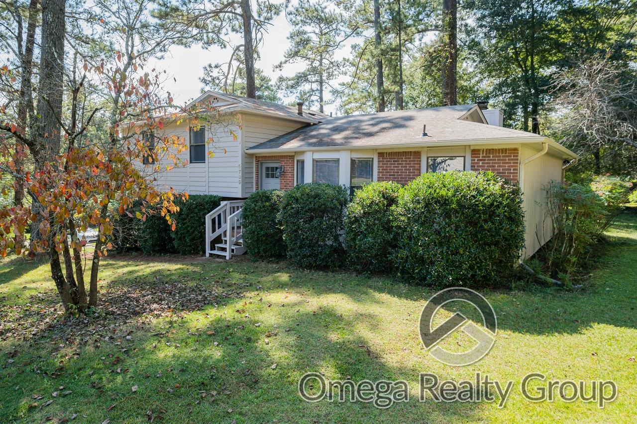 5739 Annanadale Ln - Photo 2 of 45
