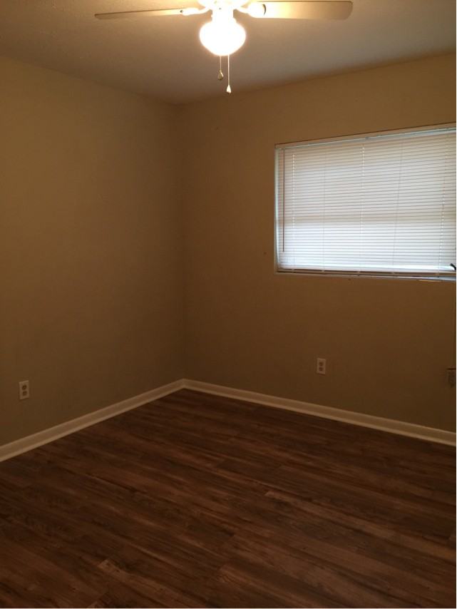 1451 Se 36th St - Photo 2 of 7